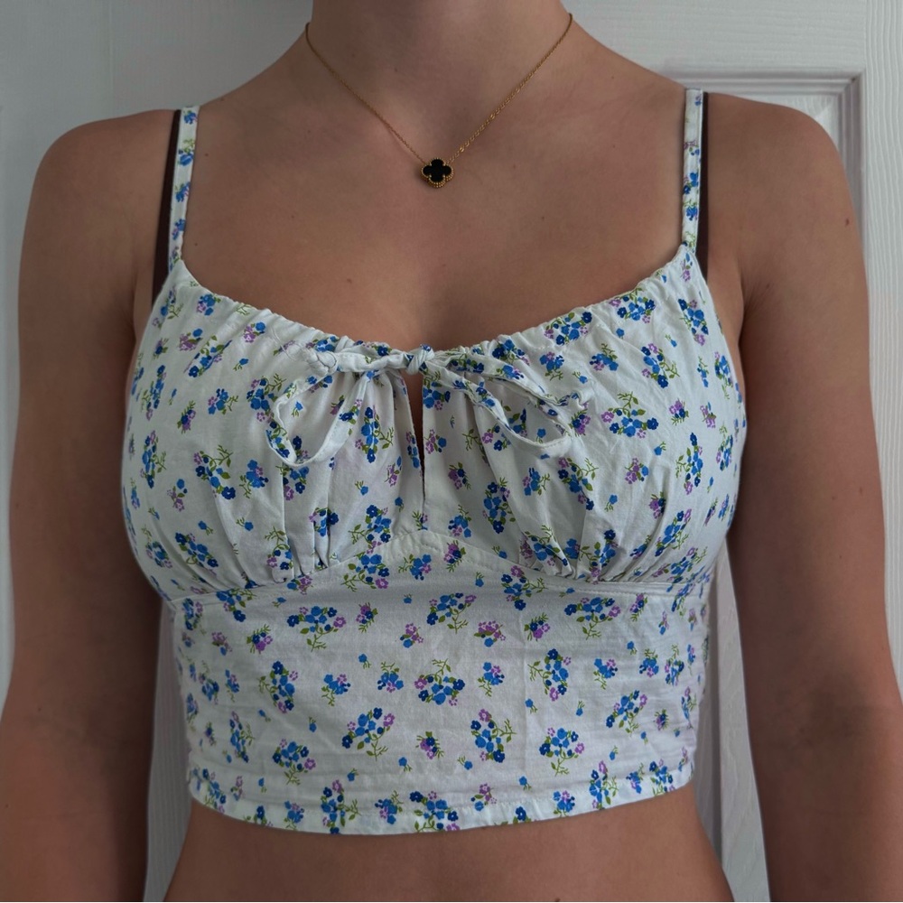 Tilly’s Floral Tank Top